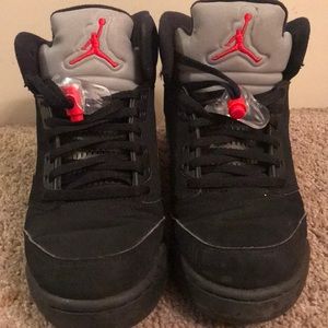 Jordan Shoes - Retro V black and red 6.5y Jordan Shoes - Retro V black and red 6.5y